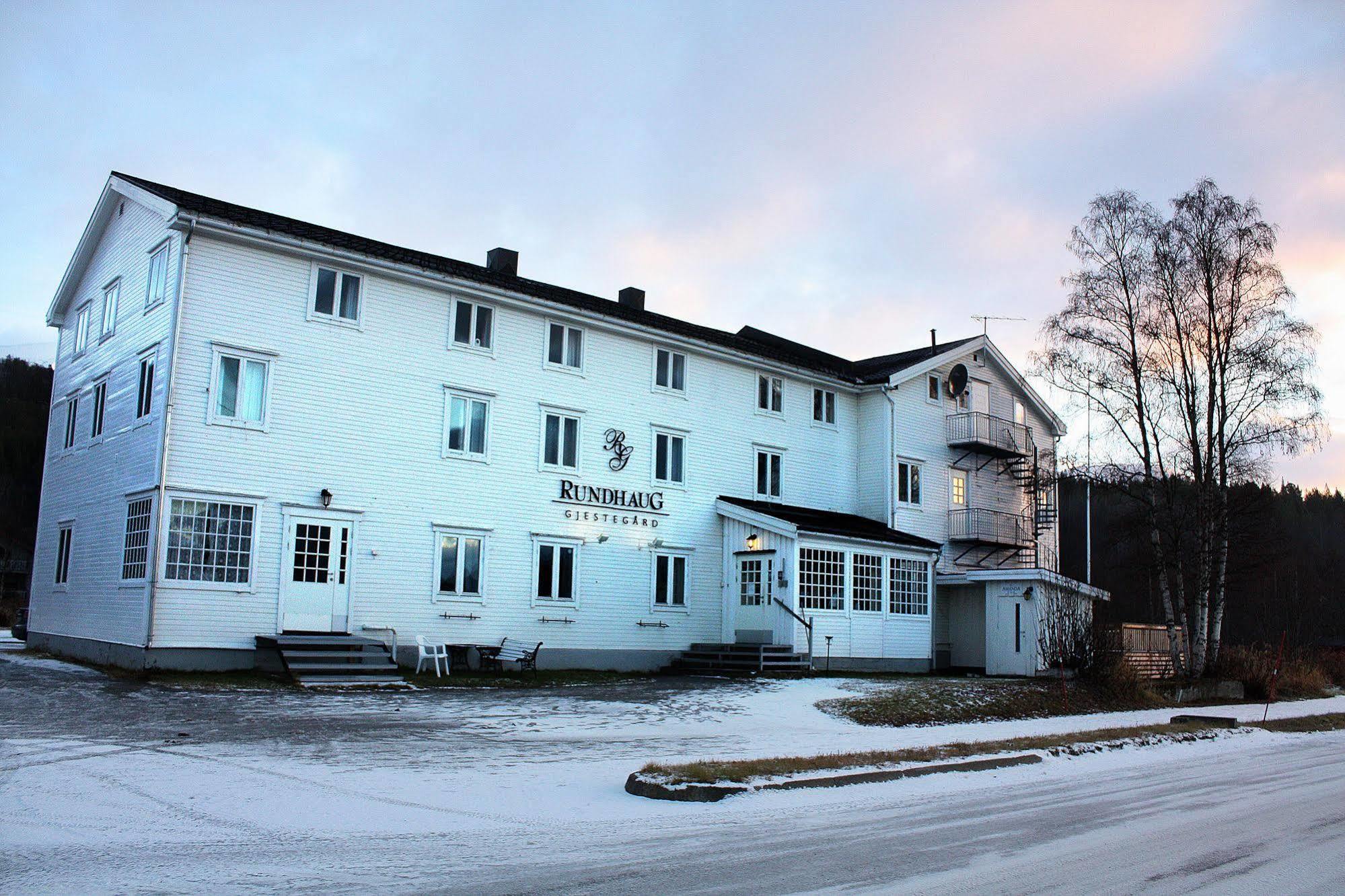 Rundhaug Gjestegard Hotell Exteriör bild